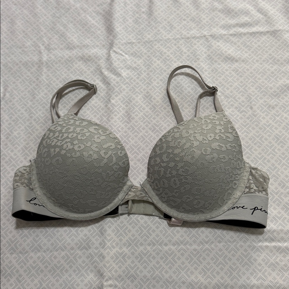 Victoria Secret Pink Lightly Lined Bra